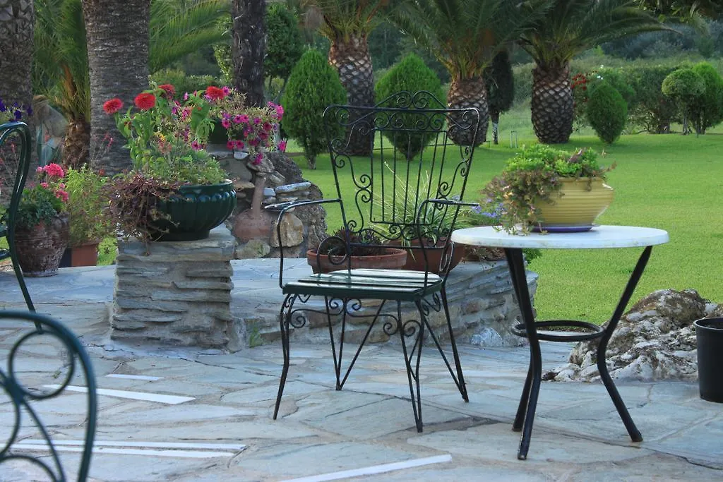 דירות וורוורו Garden House יוון