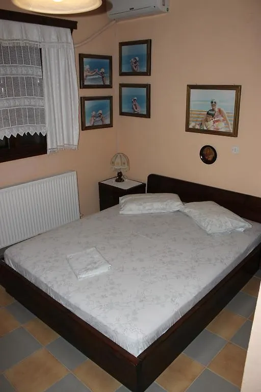 Garden House Apartamento Vourvourou Grecia